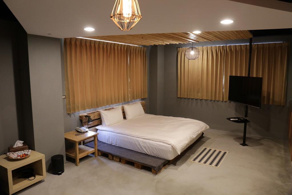 Sunlife X Sunshine Inn 草屯鎮 エクステリア 写真
